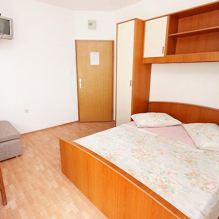 Apartments By The Sea Drvenik Donja Vala, Makarska - 6701 Bilik gambar