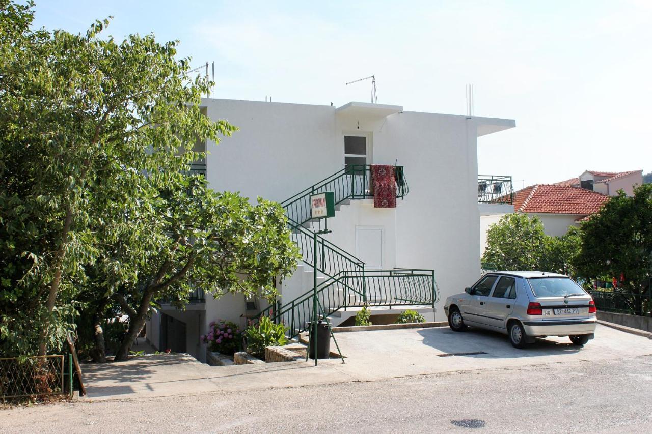 Apartments By The Sea Drvenik Donja Vala, Makarska - 6701 Luaran gambar