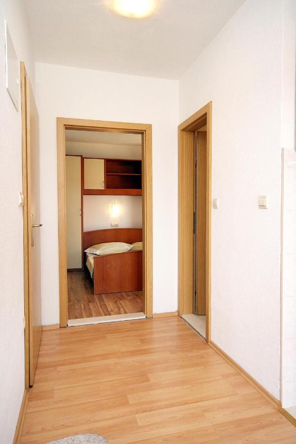 Apartments By The Sea Drvenik Donja Vala, Makarska - 6701 Luaran gambar