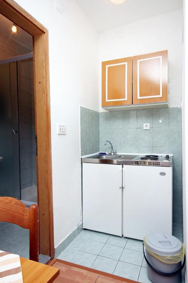 Apartments By The Sea Drvenik Donja Vala, Makarska - 6701 Luaran gambar