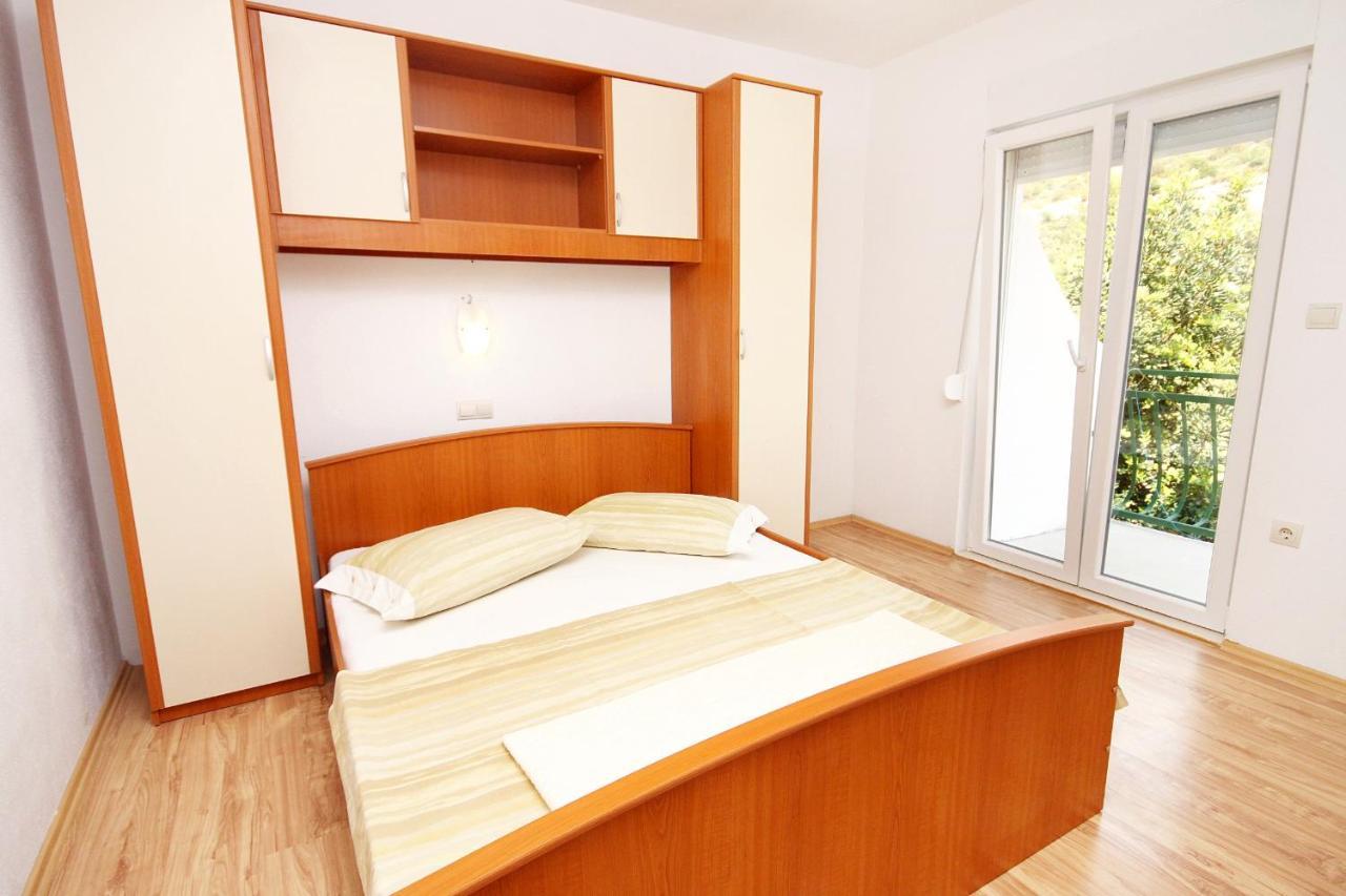 Apartments By The Sea Drvenik Donja Vala, Makarska - 6701 Luaran gambar