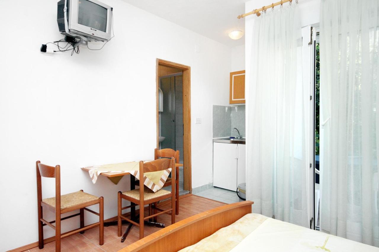 Apartments By The Sea Drvenik Donja Vala, Makarska - 6701 Luaran gambar